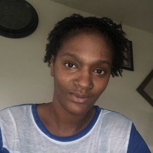 Meet your Posher, Renita